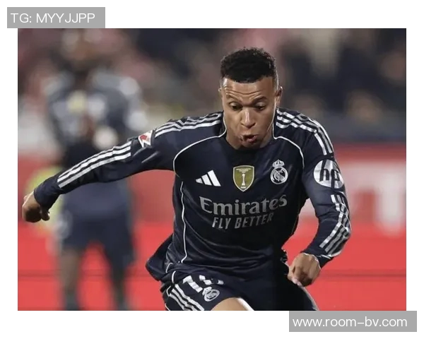 姆巴佩惊艳表现数据揭秘10射3正传射建功4次关键传球评分高达95